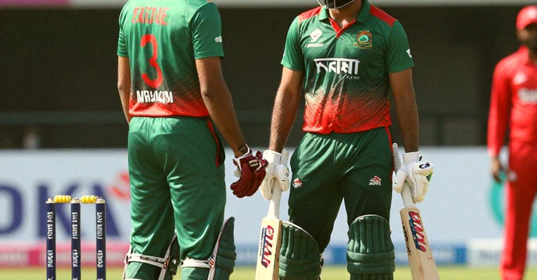 ব্লকচেইনের ছায়ায় ট্রান্সফার উইন্ডো: ফ্যান টোকেনের জ্বর, স্মার্ট কন্ট্রাক্টের নীরবতা আর খেলাধুলার নতুন দলিল