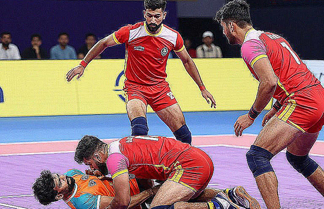 ম্যাটের নীরব হিসাব: ভারতের কাবাডি সেমিফাইনাল আর ‘দুর্বল ডিফেন্স’ বাক্যটির ভেতরের জ্যামিতি